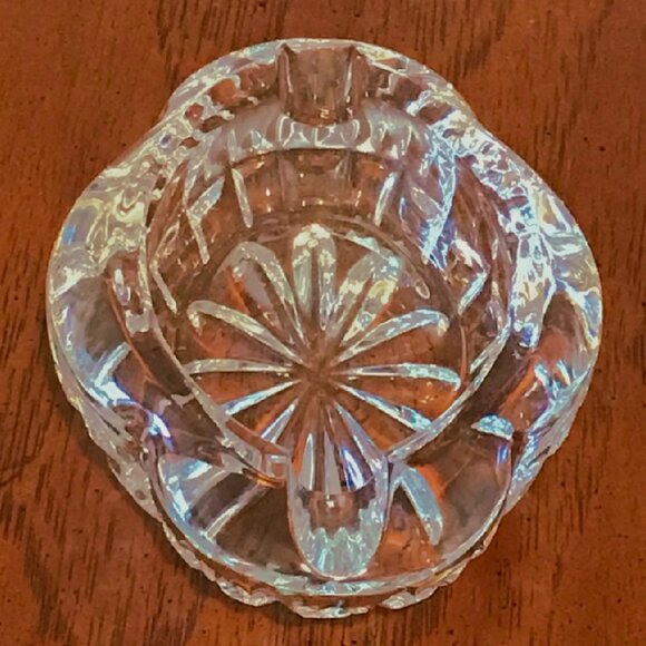 Vintage Clear Glass Oval Glass Ashtray - Picture 2 of 6